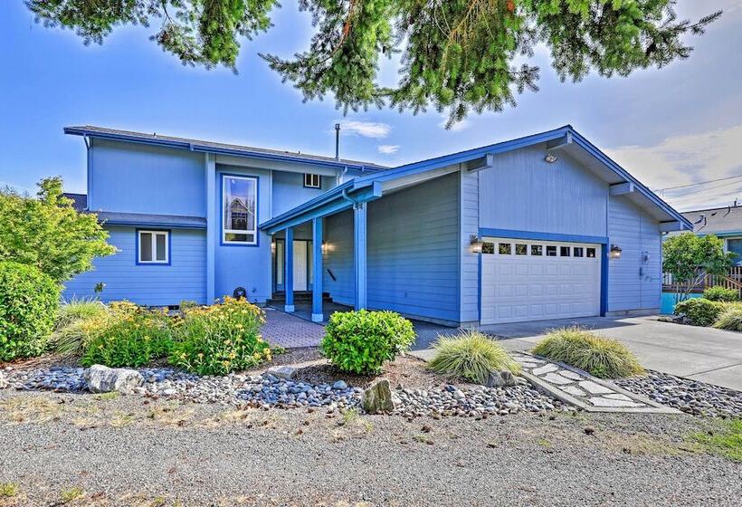 Birch Bay Waterfront Home Steps To Beach!