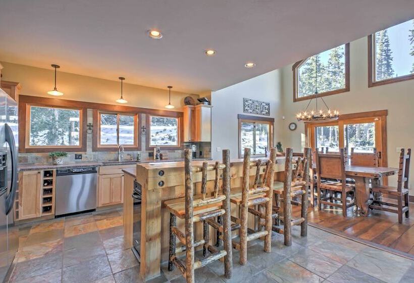 Breckenridge  Sky Lodge  W/ Hot Tub + Gas Grill!