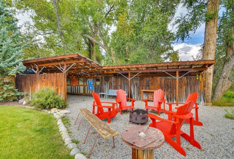 Ranch Style Retreat In Downtown Buena Vista!