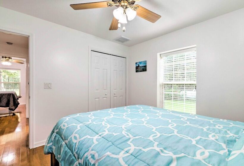 Brooksville Home W/ Lanai ~ 15 Min To Downtown!