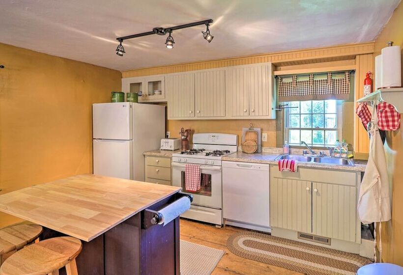 Charlemont Retreat On Chickley River W/ Ev Charger