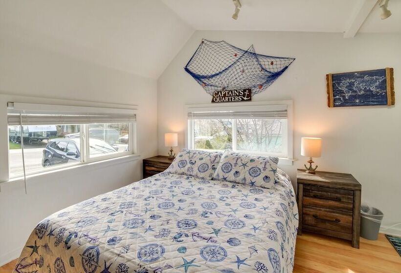 Charming Gold Beach Home < 1 Mi To Rogue River!