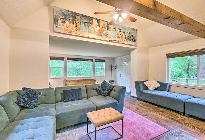 Creekside Morrison Cabin ~ 9 Mi To Red Rocks Park!