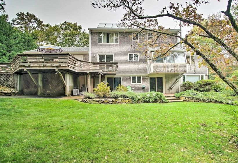 Falmouth Retreat W/ Sunroom   Walk To Beaches