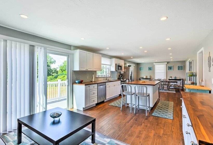 Fantastic Plymouth House W/ Deck & Ocean Views!