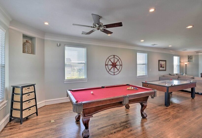 Galveston Resort House   Dazzling Bay Vistas!