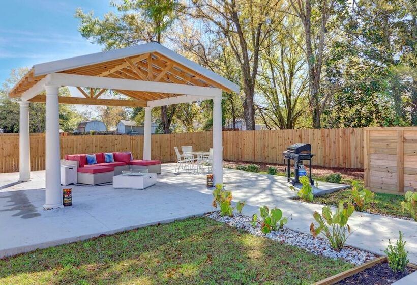 Gulf Breeze Home W/ Pool, Grill & Fire Pit