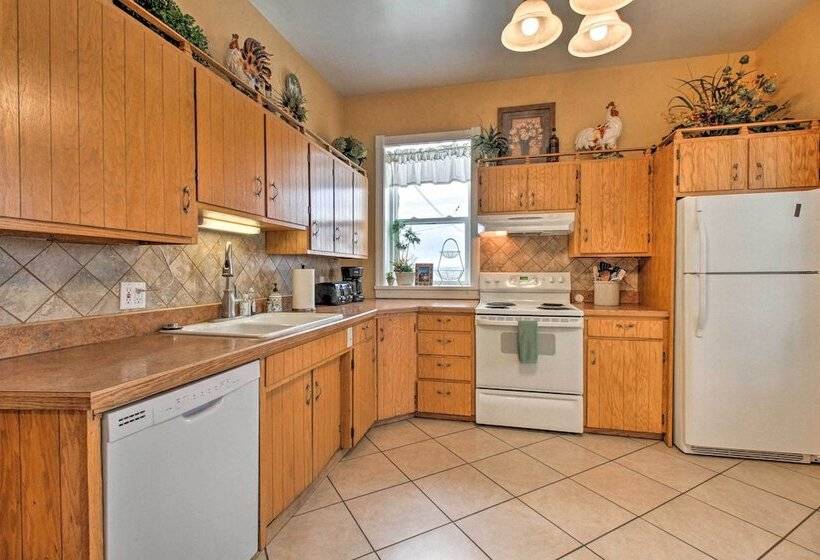 Historic Helena Home W/ Mtn Views   2 Mi To Dtwn!