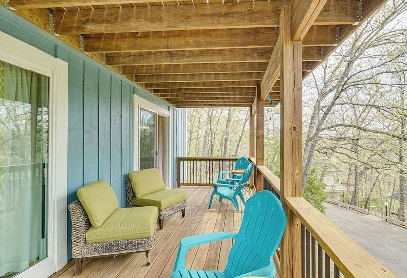 1 Mi To Margaritaville Resort: Osage Beach Home!