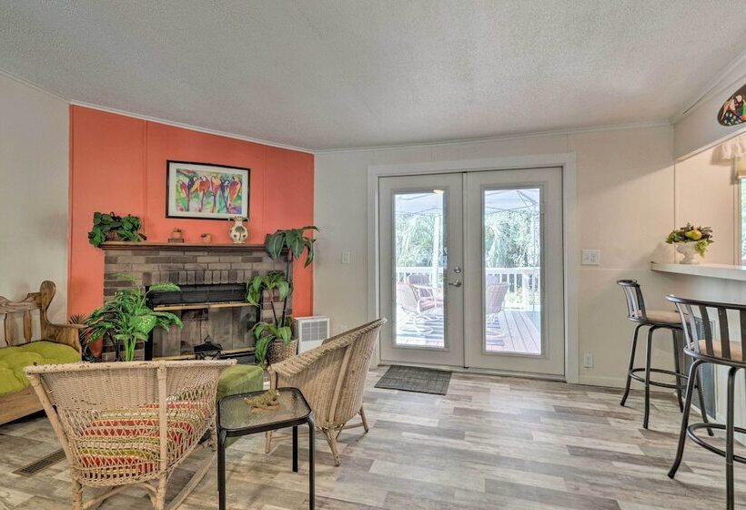 House W/ Deck + Fireplace, Walk To State Park