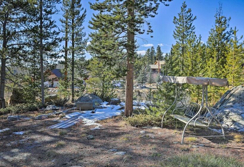 Large Home On 1 Acre: 2 Mi To Grand Lake Village