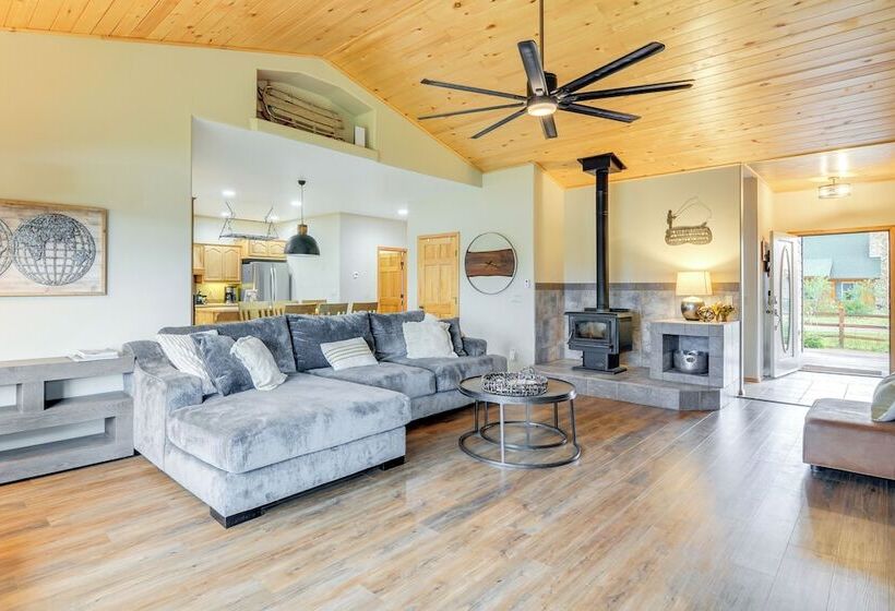 Modern Pagosa Springs Home W/ Deck On Village Lake