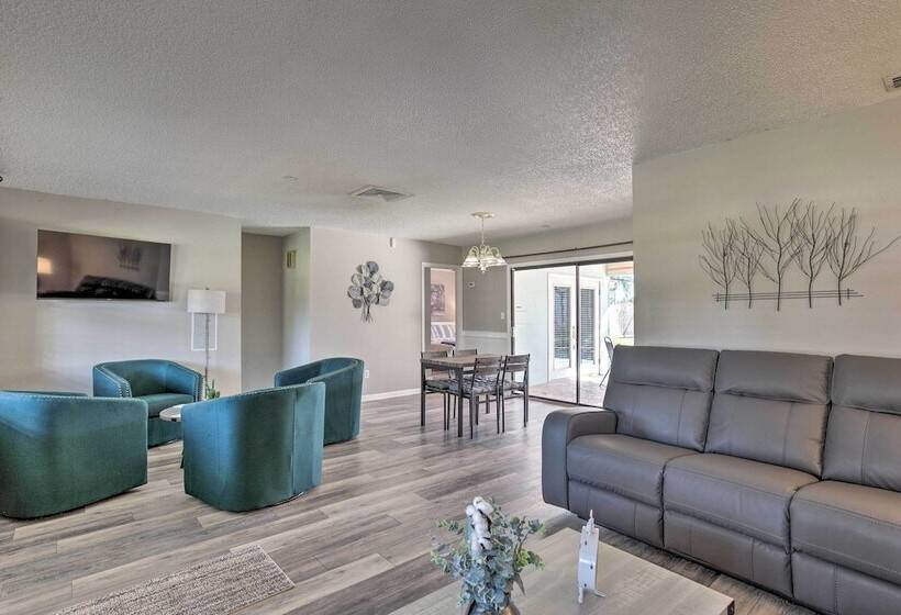 Modern Port St Lucie Home W/ Private Outdoor Oasis