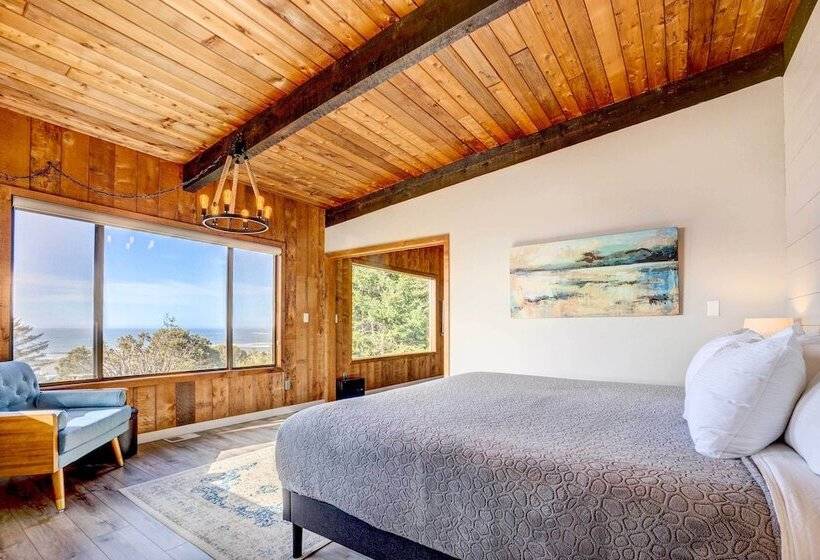 Ocean Vista  Gold Beach Getaway!