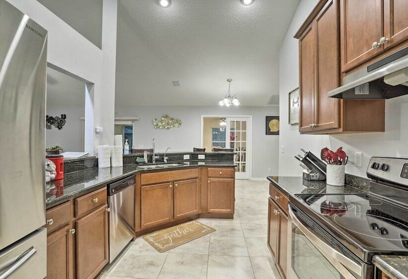 Seminole Home W/ Heated Pool + Spa ~ 4 Mi To Ocean