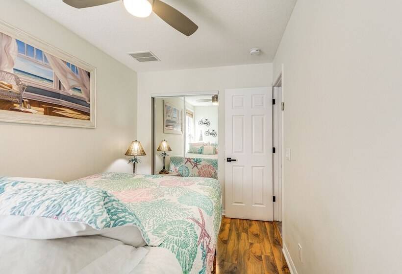 South Hutchinson Island Cottage W/ Beach Access!