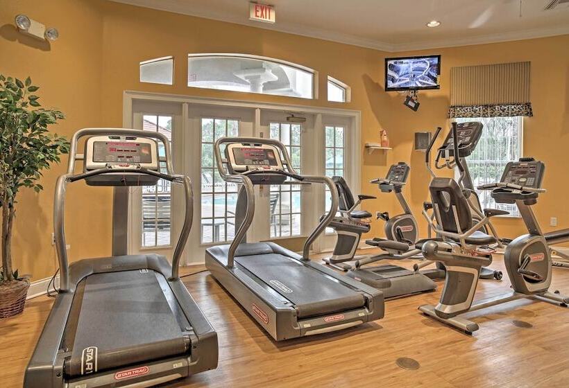 Spacious Kissimmee Family Home W/ Game Room & Pool