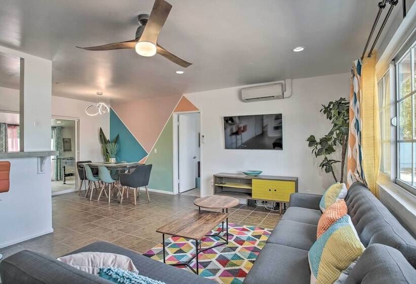 Chic Palm Springs Home W/ Patio, Grill & Yard