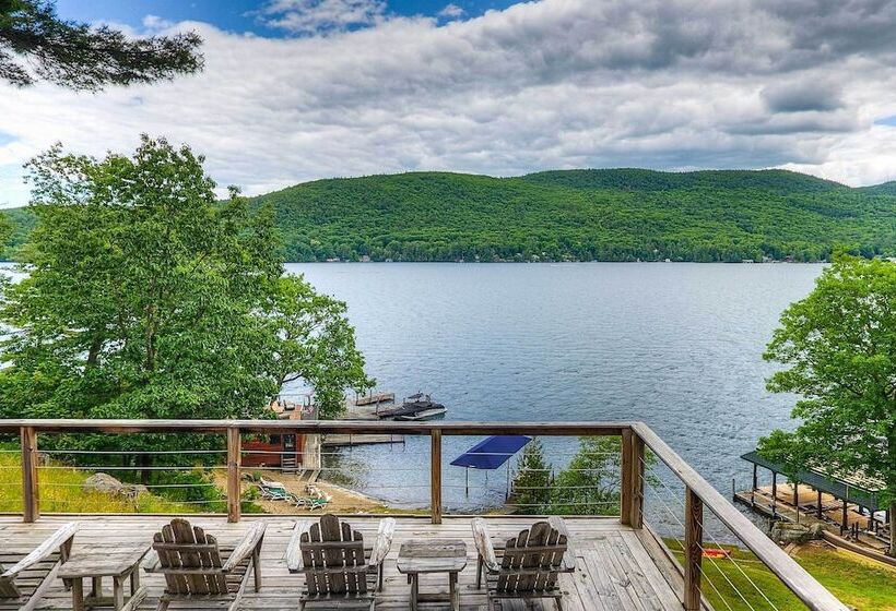 Waterfront Lake George Cabin: Walk To Water