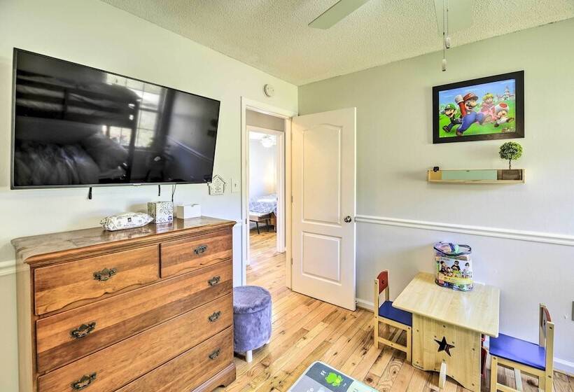 Bristol Home 3 Mi To State Street!