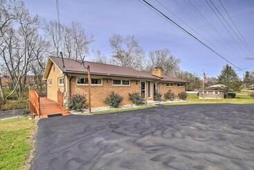 Bristol Retreat W/ Creek Access: 2 Mi To Dtwn