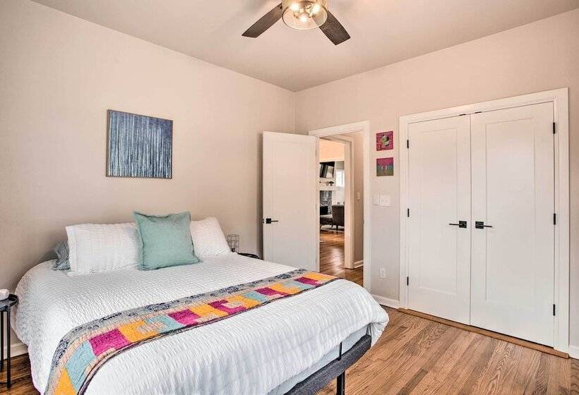 Charming Downtown Home W/ Updated Interior!