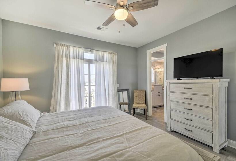 Coastal Retreat W/ Double Deck & Ocean Views!