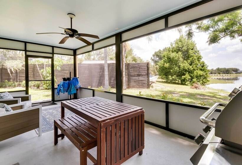 Lakefront Retreat W/ Kayaks & Fire Pit In Clermont