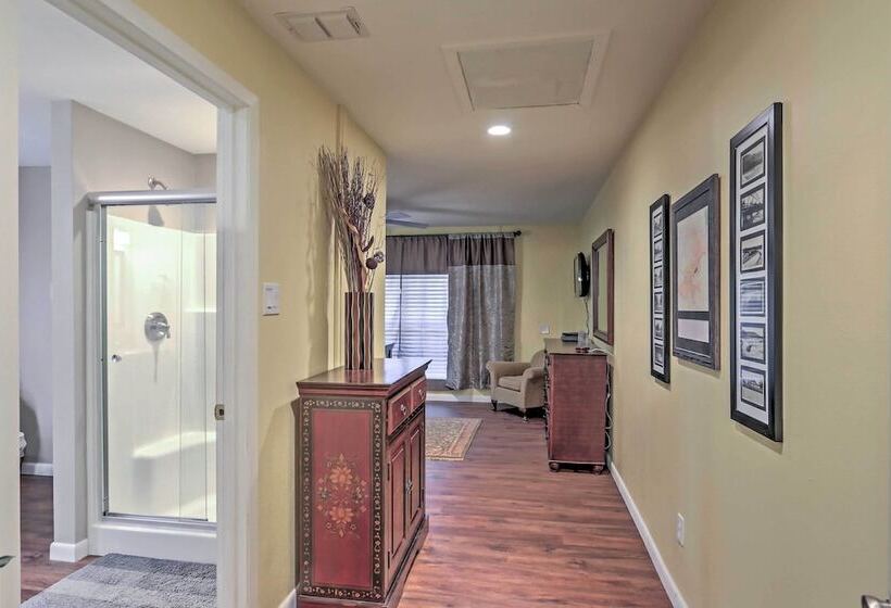 Glen Rose Ranch House   Walk To Downtown!