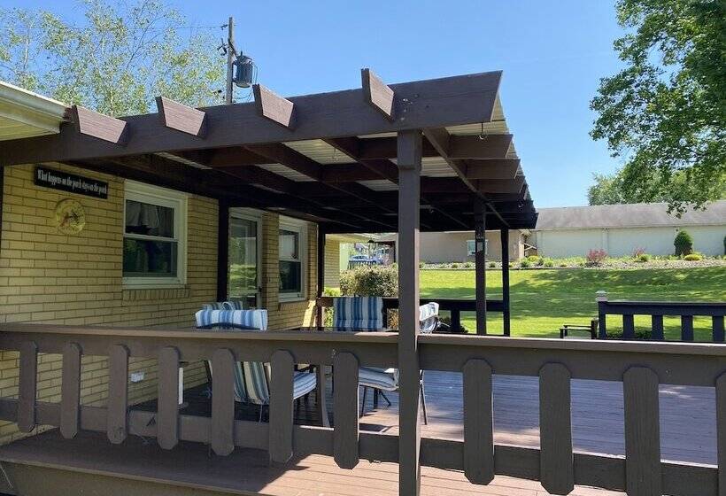 בית מלון כפרי Bennetts Valley Elk Country Inn