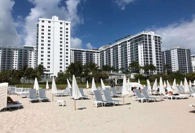 هتل Ocean View Luxury Condo