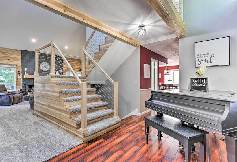 12 Mi To Dtwn Denver: Littleton Family Home!