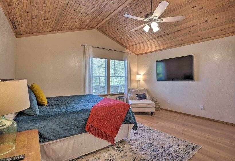 Lush Garfield Cabin W/ Community Pool & Lake!