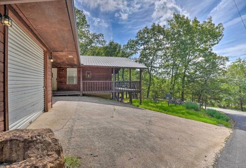 Lush Garfield Cabin W/ Community Pool & Lake!