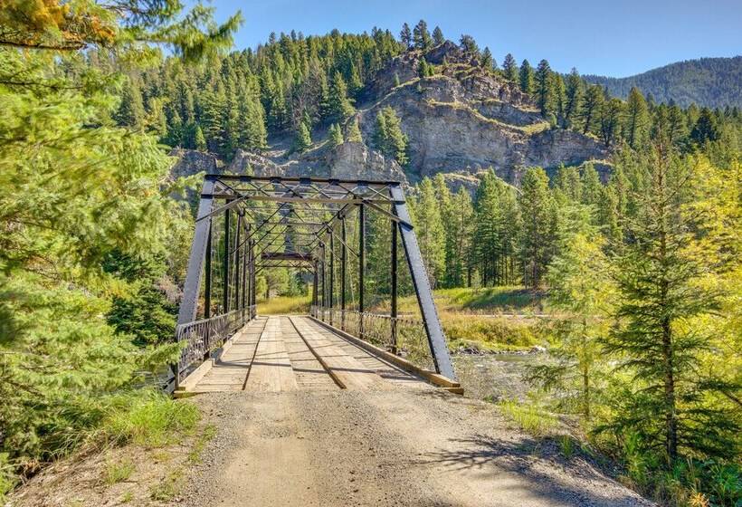 Modern Riverfront Home: 6 Mi To Big Sky Town!