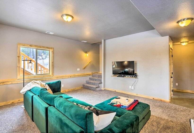 Mountainside Fairplay Cabin W/ Game Room & Sauna!