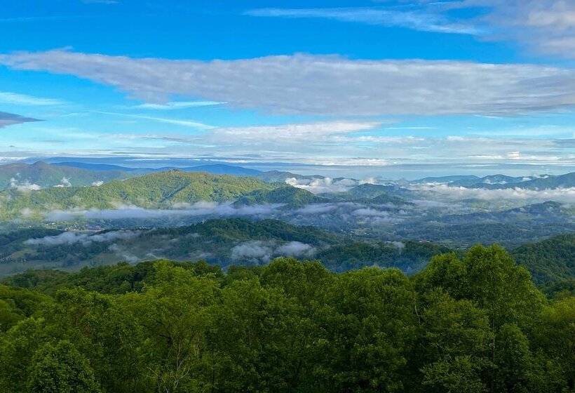 Mtn Treehouse W/ Fire Pit, Breathtaking Views