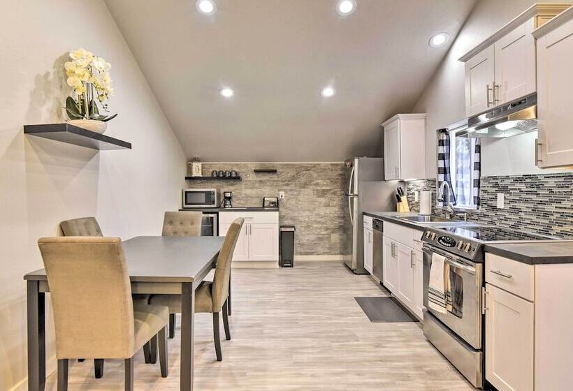 Oregon City Abode ~ 23 Mi To Dtwn Portland!