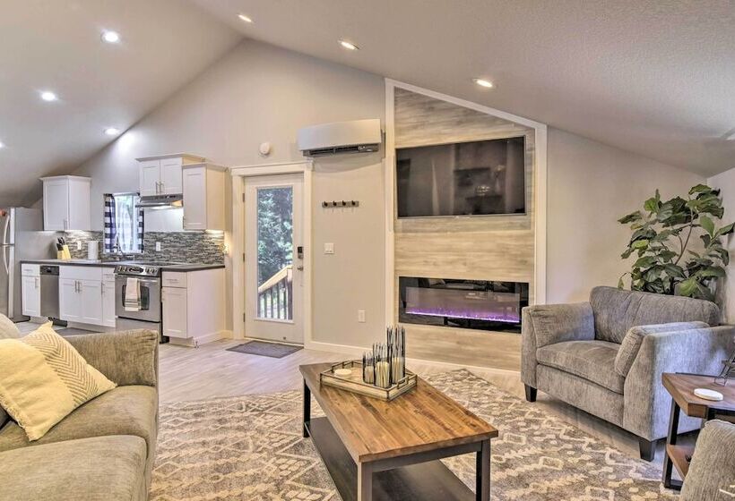 Oregon City Abode ~ 23 Mi To Dtwn Portland!