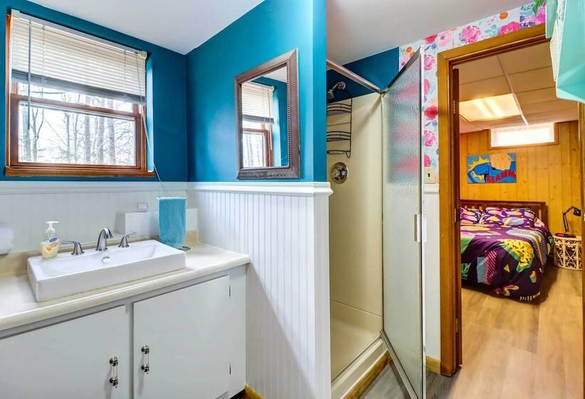 Pet Friendly Home W/ Deck At Big Bass Lake!