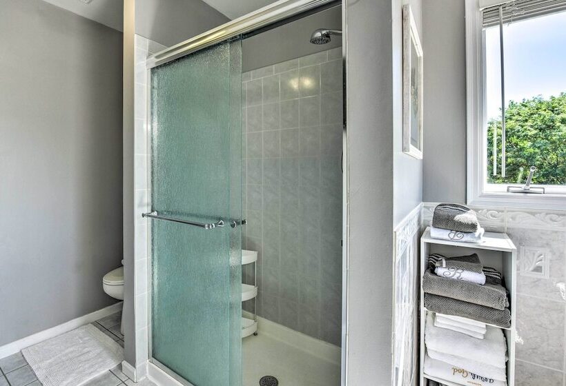 Pet Friendly Maple Grove Gem W/ Private Yard!