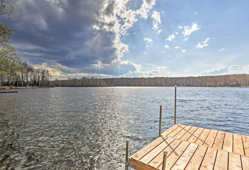 Pocono Lake Paradise W/ Private Beach & Dock!