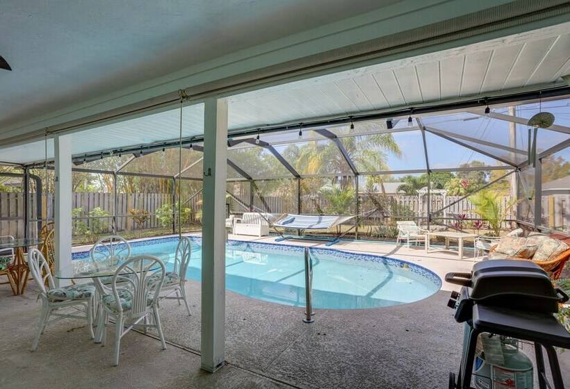 Port St. Lucie Home W/ Private Pool And Grill!