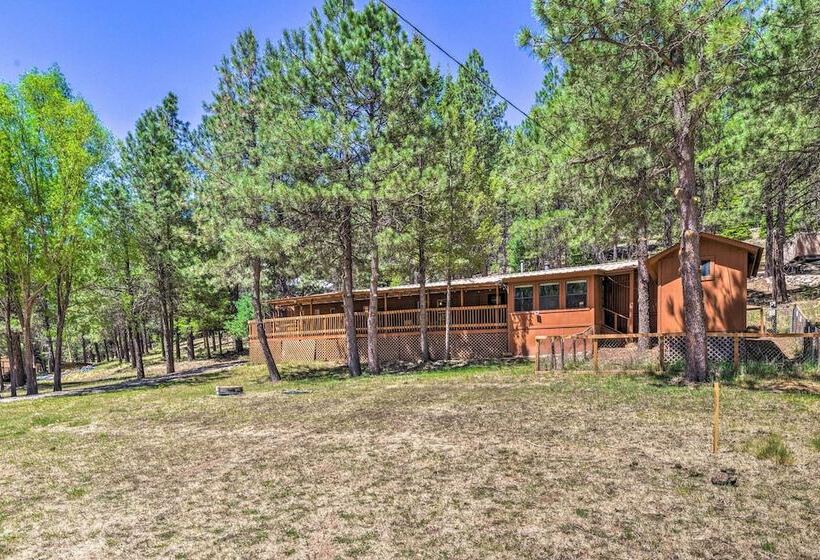Quiet Cloudcroft Cabin W/ Porch + Gas Grill!