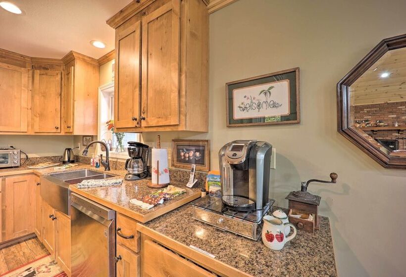 Riverfront Newland Home W/ Pool & Golf Club Access