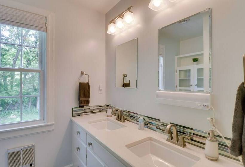 Rural And Spacious Virginia Home On ~ 2 Acres!