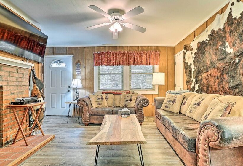 Rustic Cloudcroft Home ~ 2 Mi To Ski Slopes!