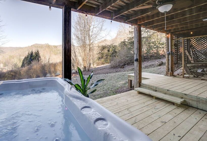 Scenic Smokies Cabin W/ Hot Tub In Golf Community!