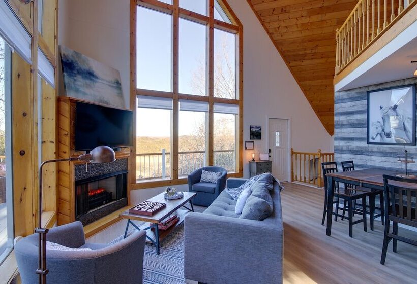 Smoky Mountains Cabin W/ Lake Access & Game Room!