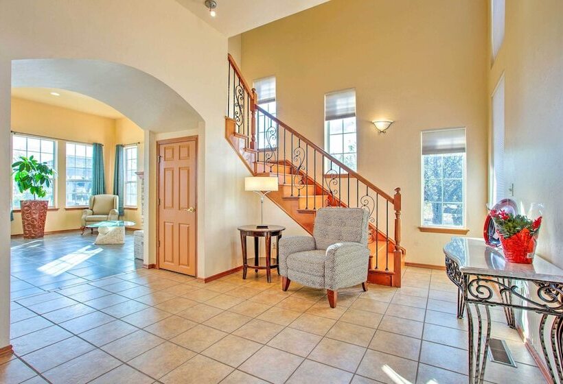 Spacious Oklahoma Country Estate On 2 Acres!